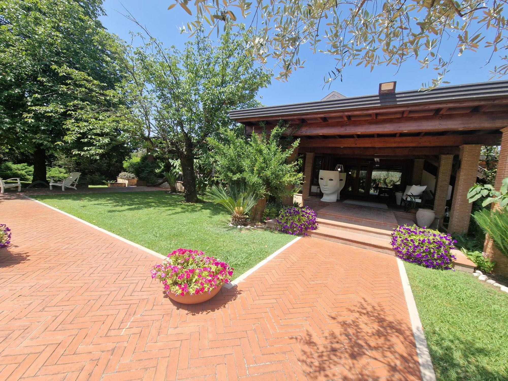 B&B Villa Sbaraglia Alatri Exterior photo
